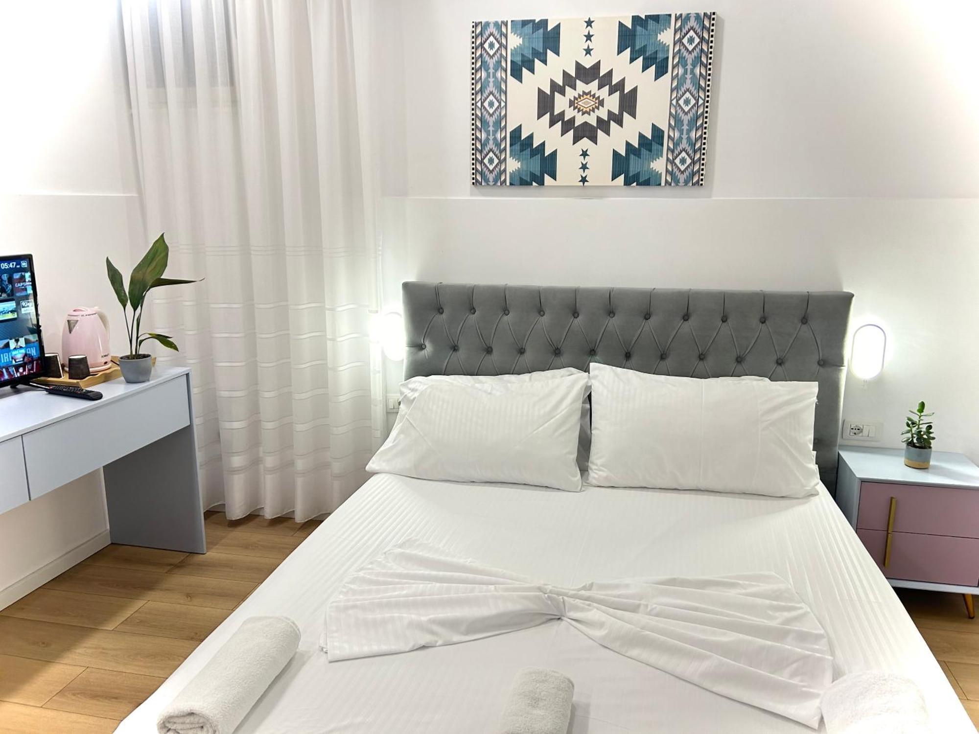 Square 3* Tirana